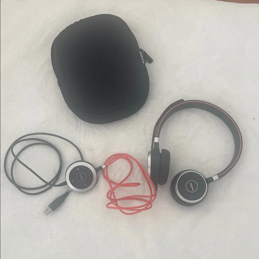 JABRA GN Headphones with Carrying Case - Black